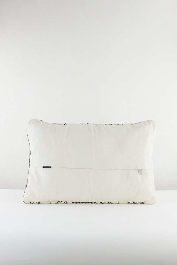 Kelim Kissen, Kelimkissen, marokkansiches Kissen, casa eurabia, schwarz, weiß , Marokko, ethno, boho, tribal, pattern