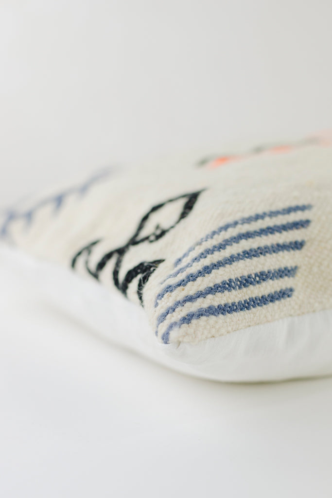 Boho Kissen, Kelimkissen, marokkansiches Kissen, casa eurabia, schwarz, orange, rot, blau, Marokko, ethno, boho, tribal, pattern