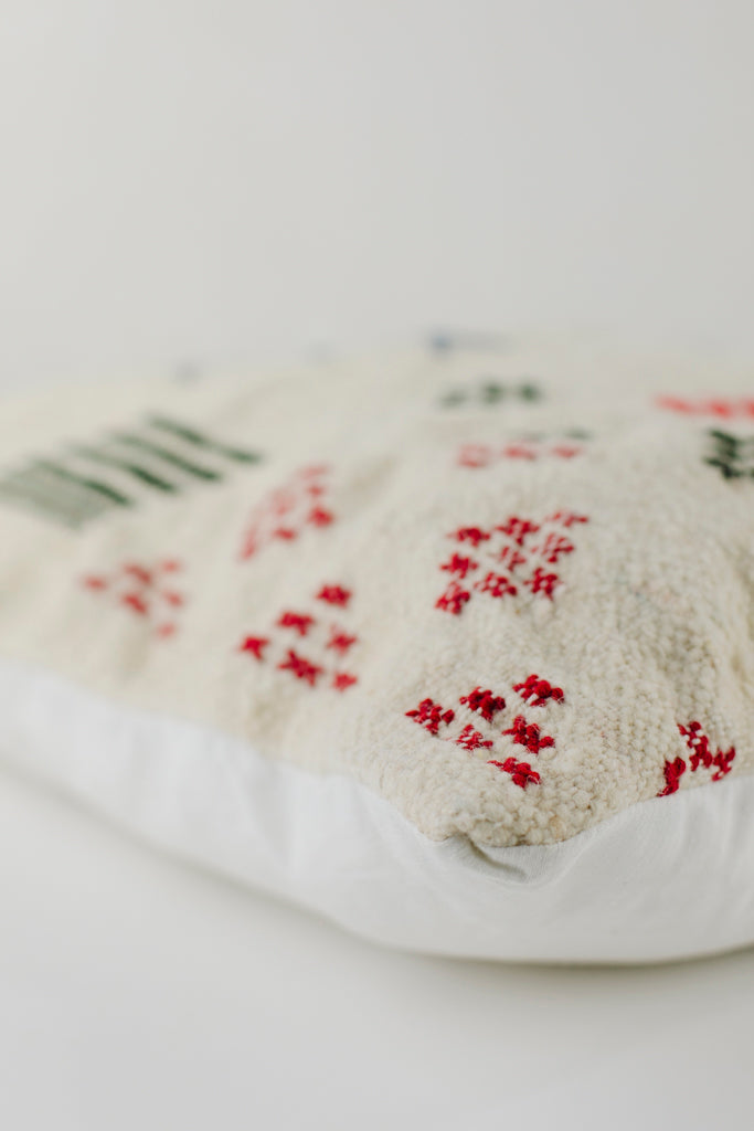 Boho Kissen, Kelimkissen, marokkansiches Kissen, casa eurabia, grau, rot, schwarz, blau , Marokko, ethno, boho, tribal, pattern