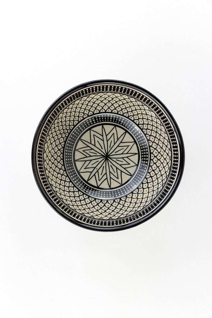 Keramik Salatschüssel – Casa Eurabia, schwarz-weiß, Marokko, handgemachte, marokkanische Keramik, Geschirrspüler, Durchmesser: 25 cm