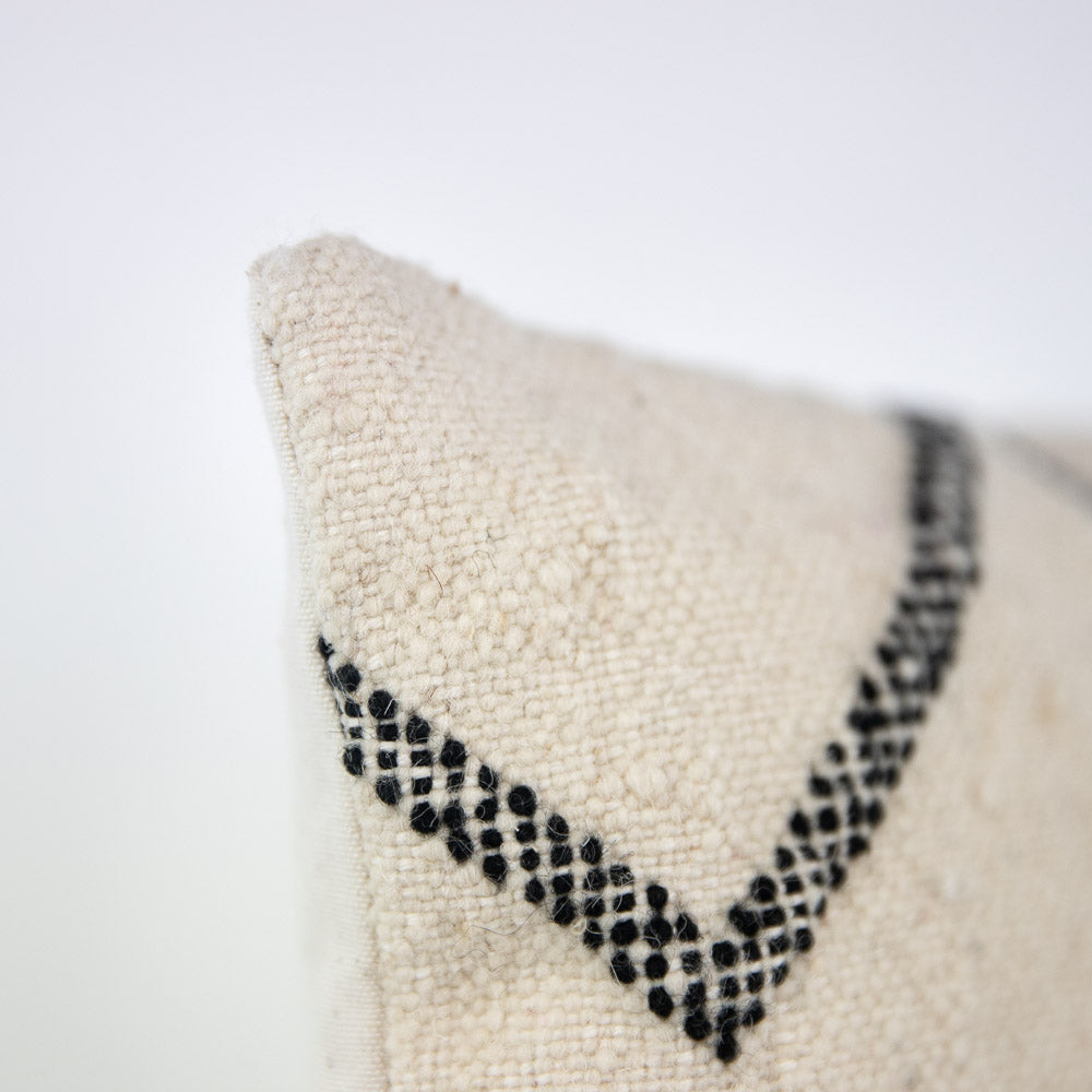 Beni Kelim Kissen – Taganana - Wolle, Baumwolle, Rohbaumwolle, casa eurabia, Marokko, marokkanisches kelimkissen, bohemian design