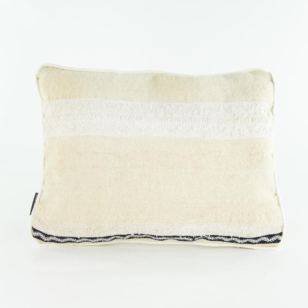 Boho Kissen – Casa Eurabia, weiß, beige, schwarz, L 40 cm, B 30 cm, H 8 cm, Wolle, Baumwolle, Rohbaumwolle, Marokko, Design