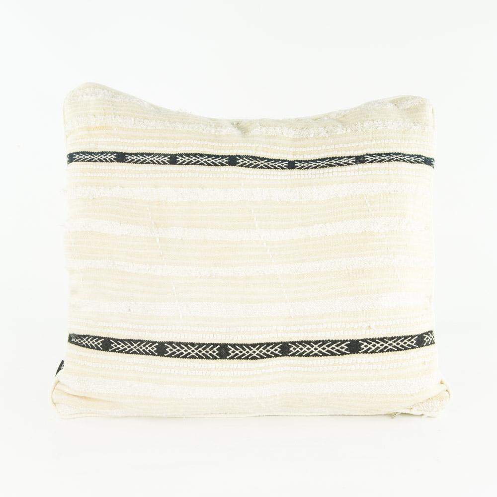 Boho Kissen – Casa Eurabia, weiß, beige, schwarz, L 42 cm, B 40 cm, H 10 cm, Wolle, Baumwolle, Rohbaumwolle, Marokko, Design